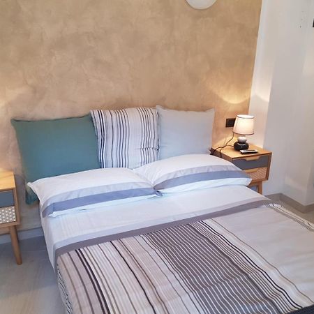Bellissima Camera Carolina23 Bed & Breakfast Levanto Exterior photo